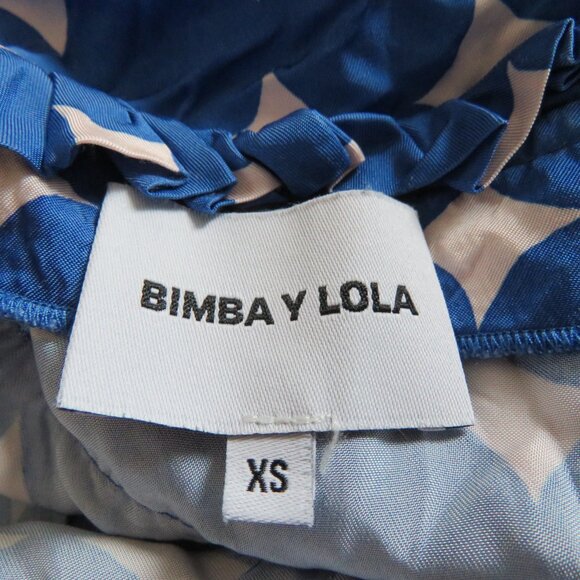 Blue and White Geometric Pattern Dress - Picture 15 of 16